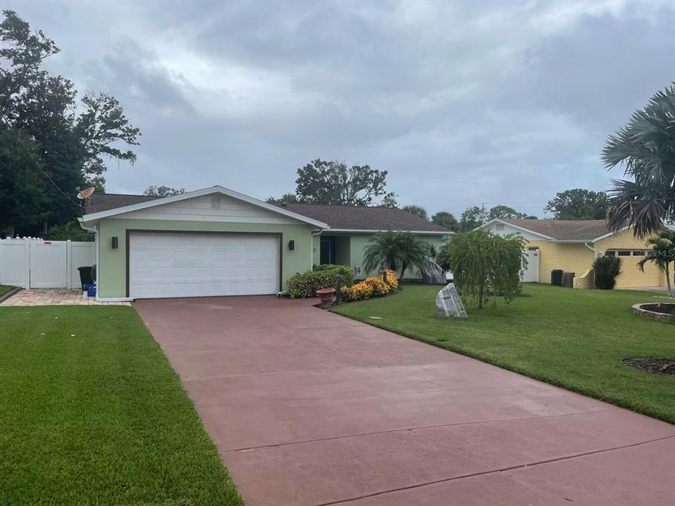 For Sale: $465,000 (3 beds, 2 baths, 1645 Square Feet)