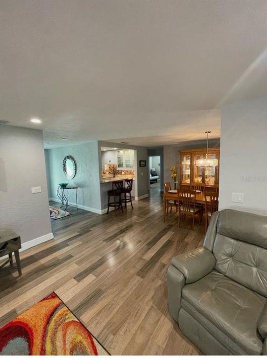 For Sale: $465,000 (3 beds, 2 baths, 1645 Square Feet)