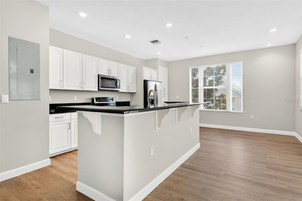 For Sale: $615,000 (3 beds, 2 baths, 1434 Square Feet)