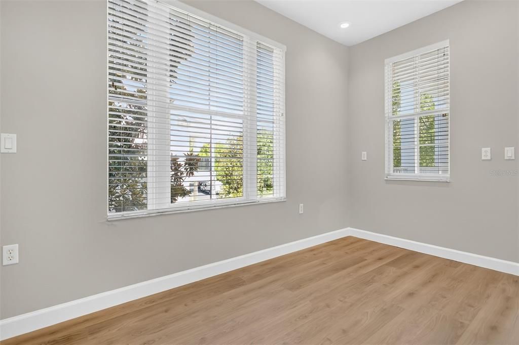 For Sale: $615,000 (3 beds, 2 baths, 1434 Square Feet)