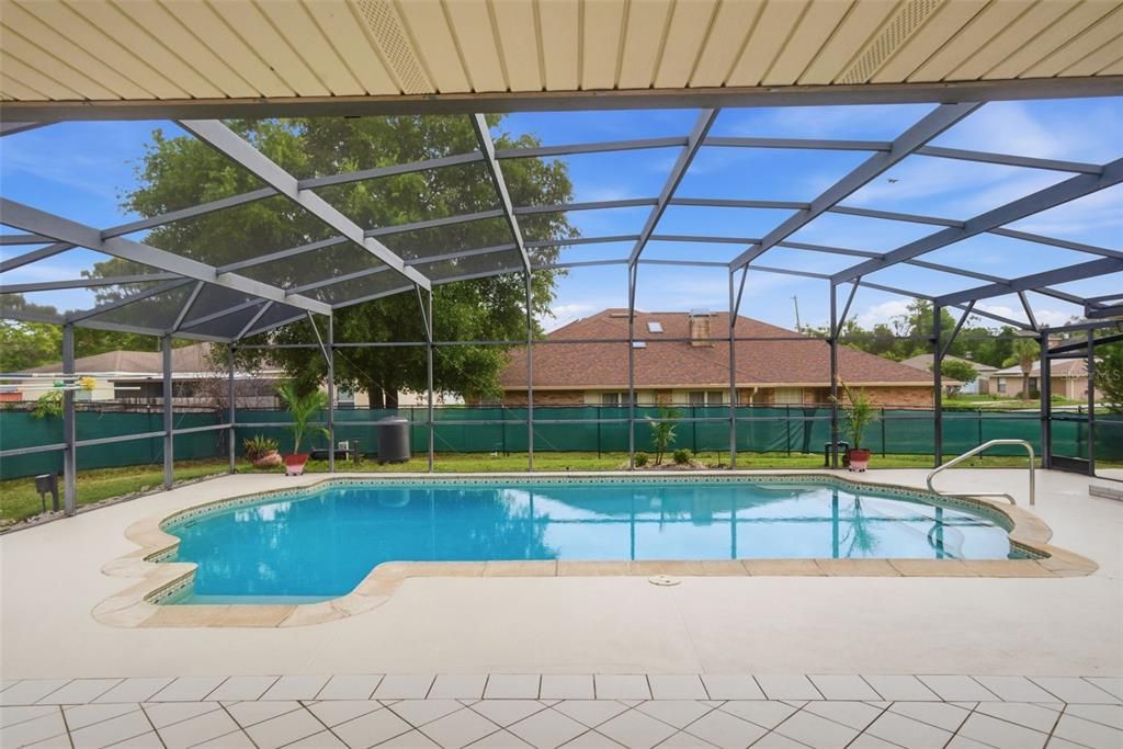 En Venta: $436,000 (4 camas, 3 baños, 2479 Pies cuadrados)