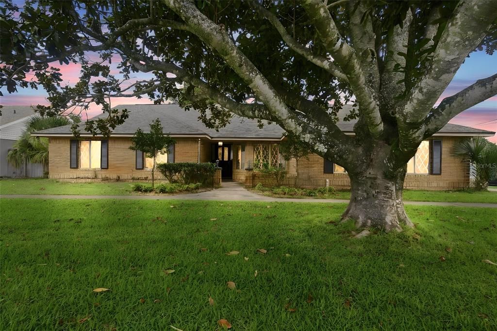 En Venta: $436,000 (4 camas, 3 baños, 2479 Pies cuadrados)