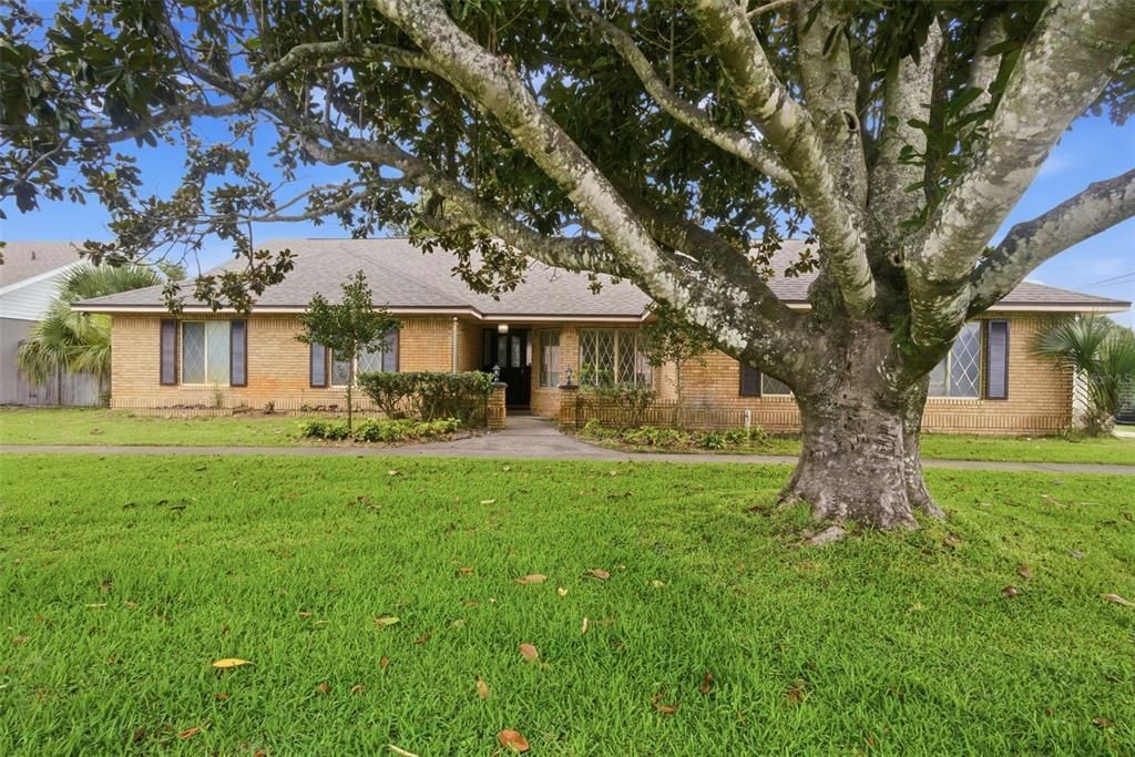 En Venta: $436,000 (4 camas, 3 baños, 2479 Pies cuadrados)