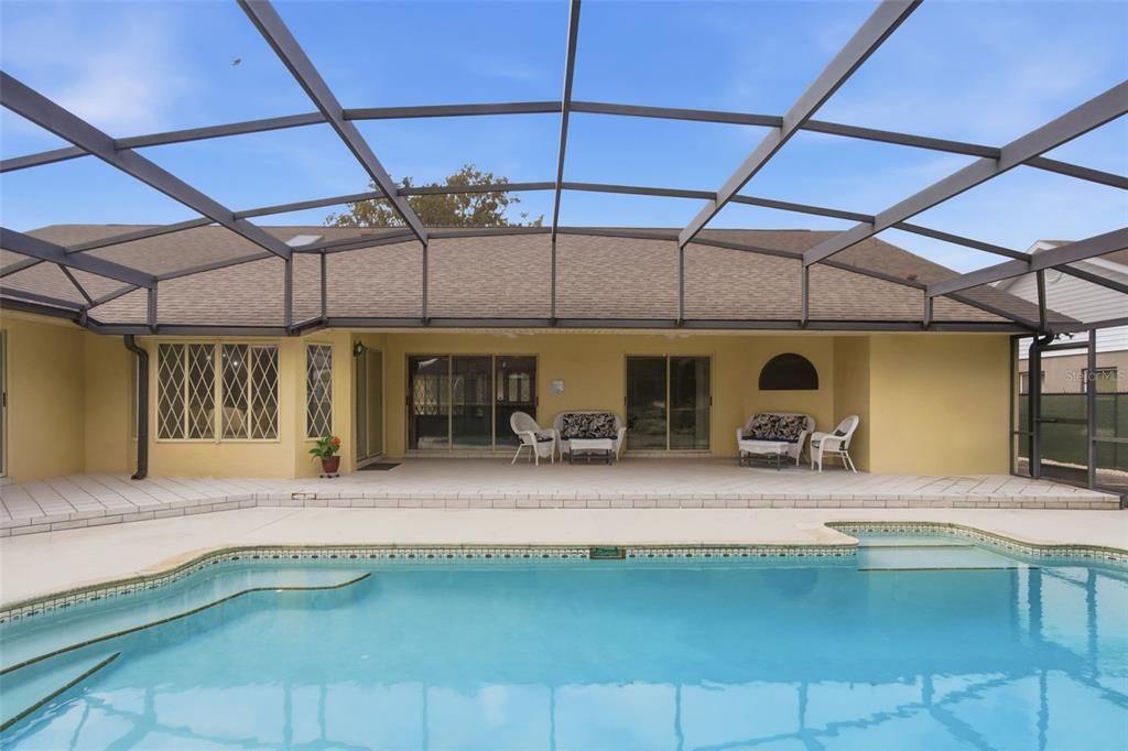 En Venta: $436,000 (4 camas, 3 baños, 2479 Pies cuadrados)