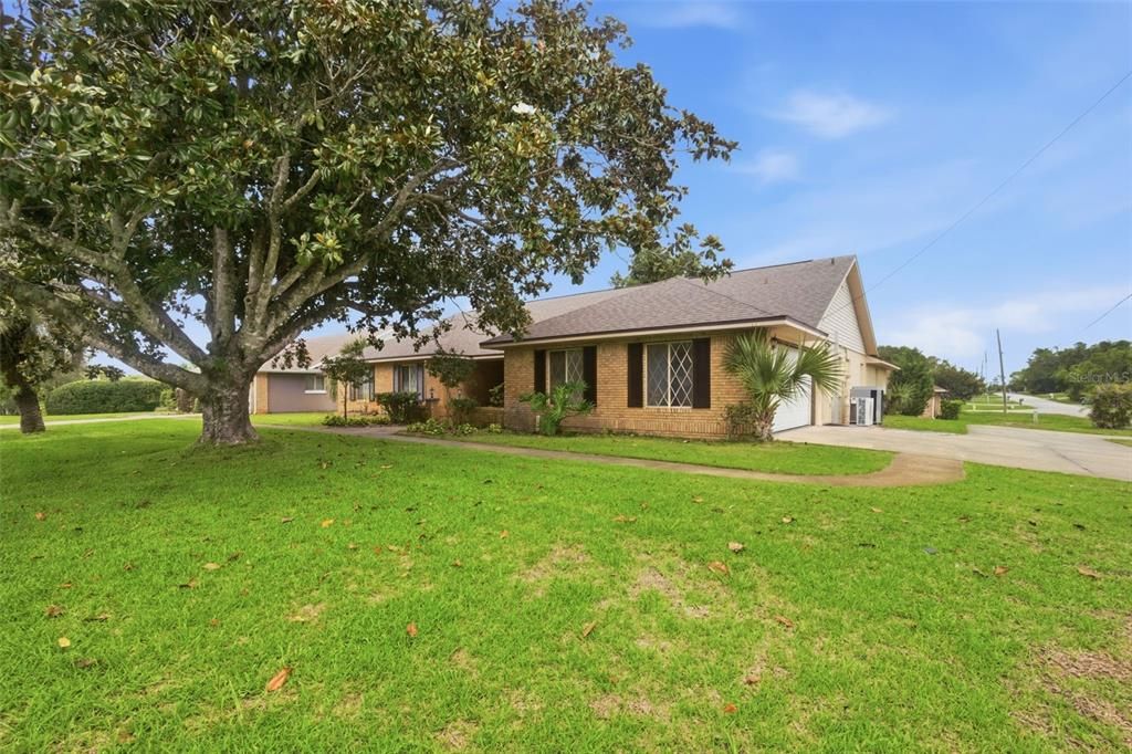 En Venta: $436,000 (4 camas, 3 baños, 2479 Pies cuadrados)