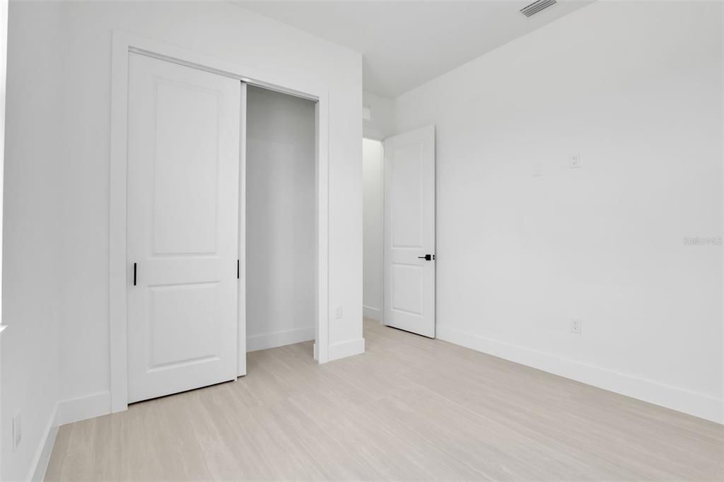 For Sale: $349,000 (3 beds, 2 baths, 1529 Square Feet)