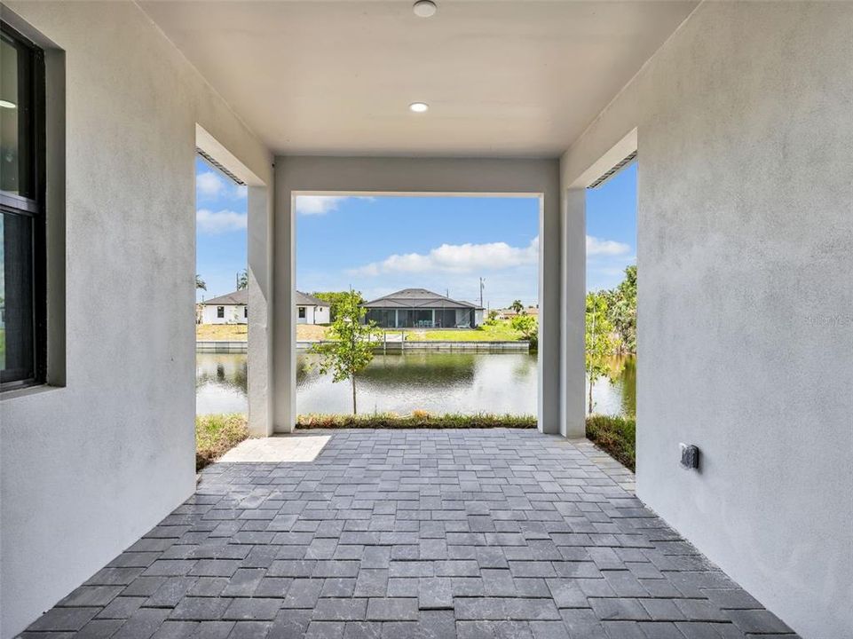 For Sale: $349,000 (3 beds, 2 baths, 1529 Square Feet)