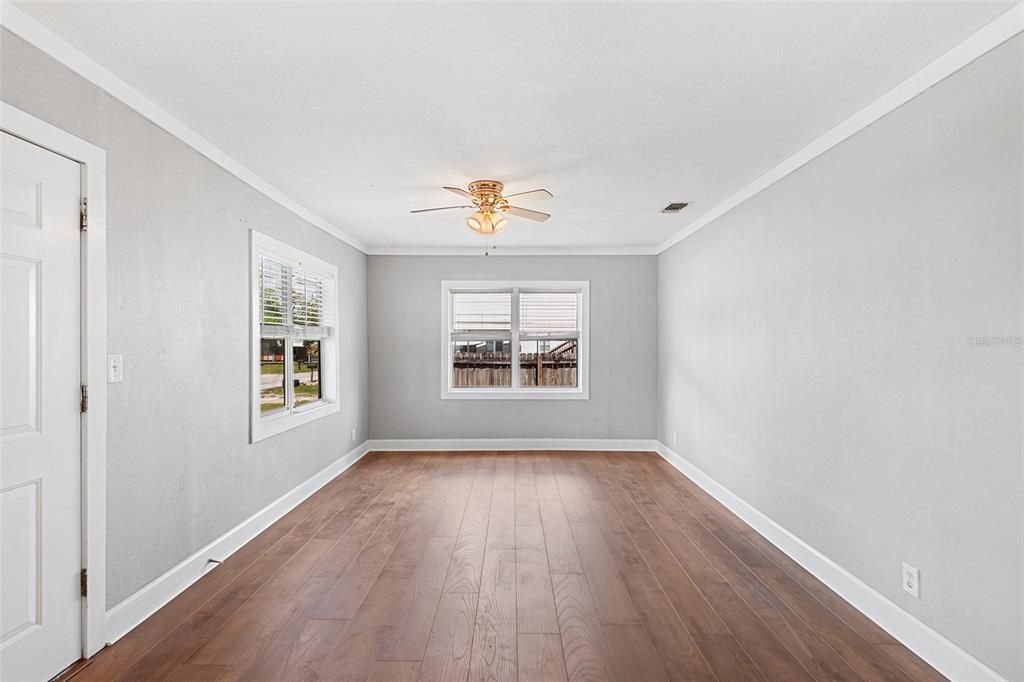 For Sale: $235,000 (3 beds, 1 baths, 1344 Square Feet)