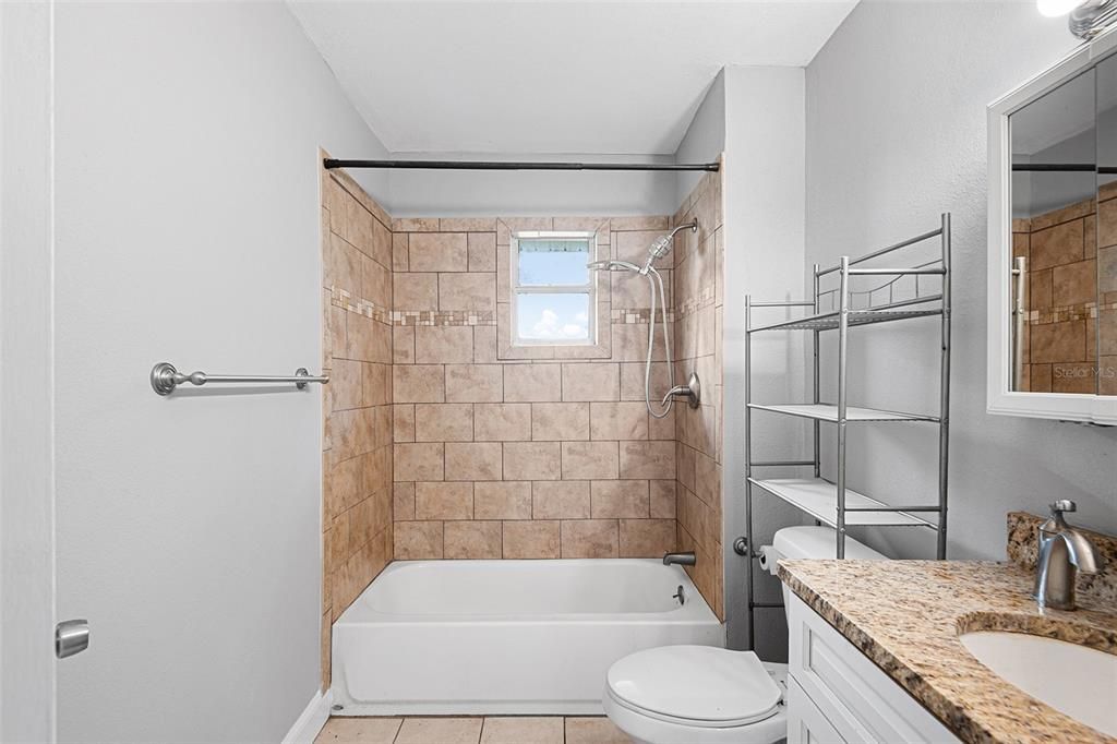 For Sale: $235,000 (3 beds, 1 baths, 1344 Square Feet)