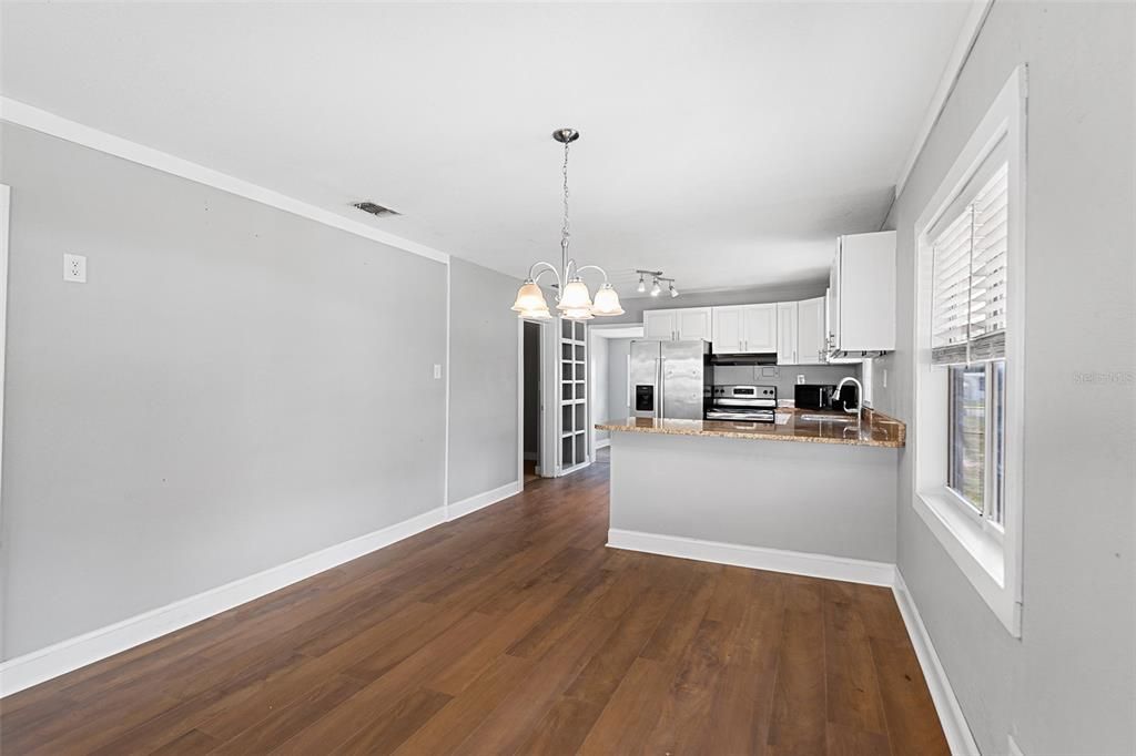 For Sale: $235,000 (3 beds, 1 baths, 1344 Square Feet)