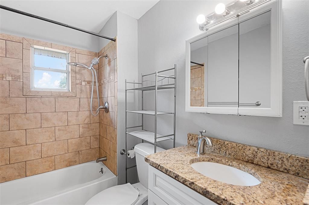 For Sale: $235,000 (3 beds, 1 baths, 1344 Square Feet)