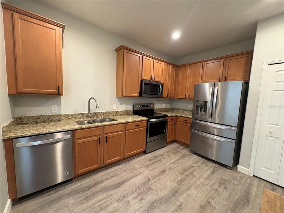 В аренду: $2,449 (3 спален, 2 ванн, 1440 Квадратных фут)