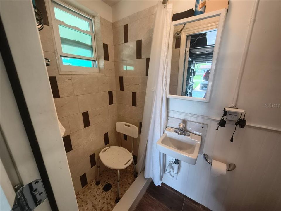 For Sale: $245,000 (2 beds, 2 baths, 1066 Square Feet)