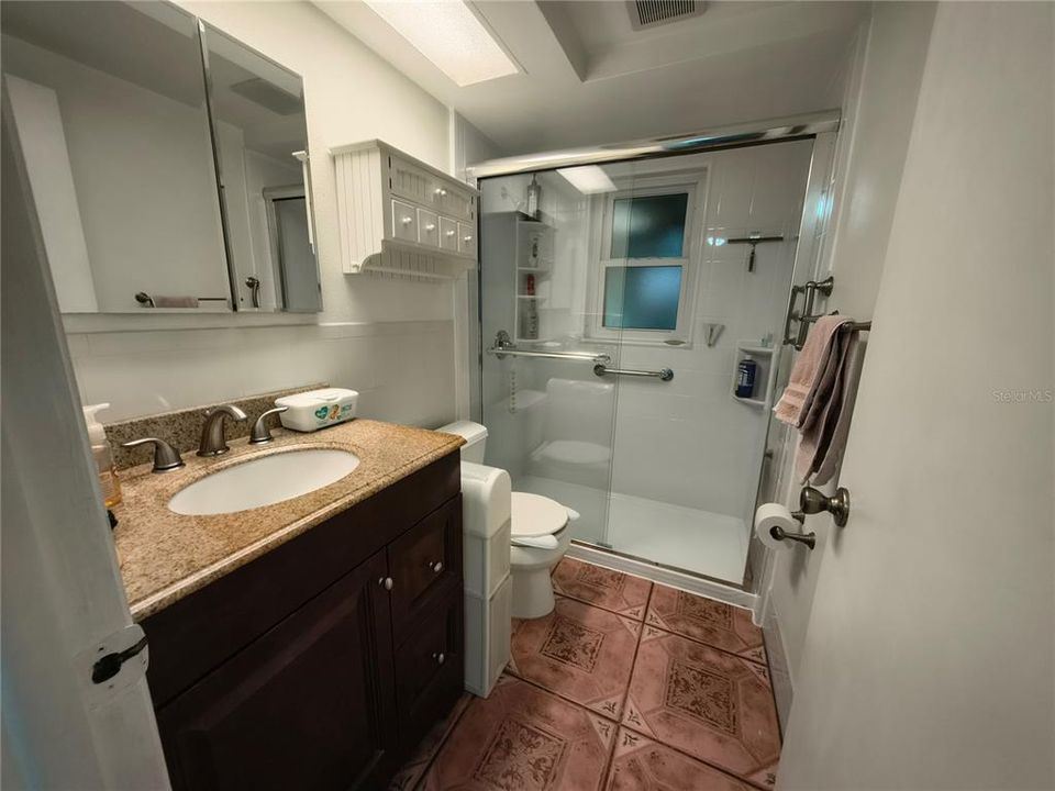 For Sale: $245,000 (2 beds, 2 baths, 1066 Square Feet)