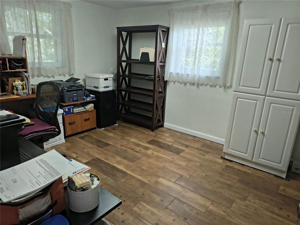 For Sale: $245,000 (2 beds, 2 baths, 1066 Square Feet)