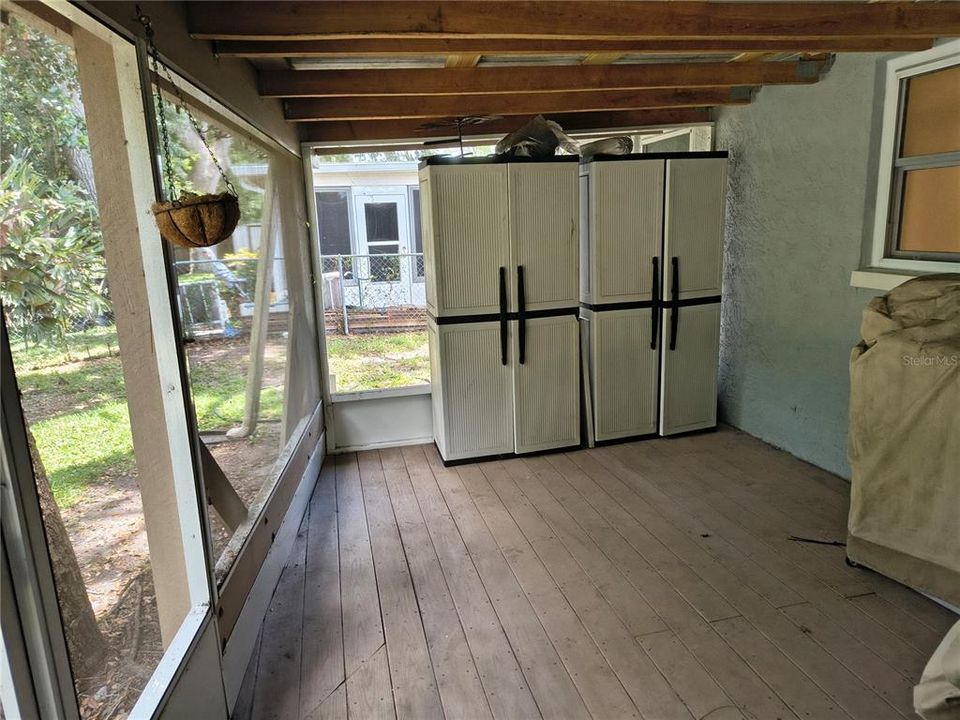 For Sale: $245,000 (2 beds, 2 baths, 1066 Square Feet)
