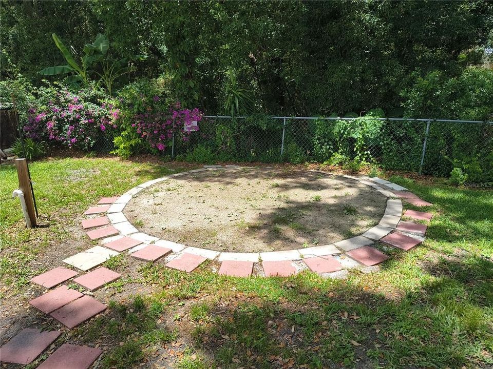 For Sale: $245,000 (2 beds, 2 baths, 1066 Square Feet)