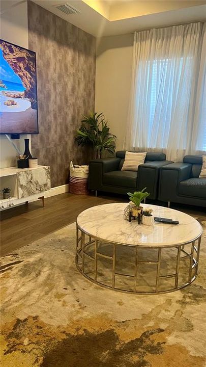 For Rent: $3,500 (4 beds, 3 baths, 3313 Square Feet)