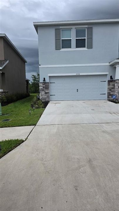For Rent: $3,500 (4 beds, 3 baths, 3313 Square Feet)