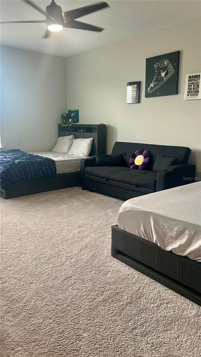 For Rent: $3,500 (4 beds, 3 baths, 3313 Square Feet)