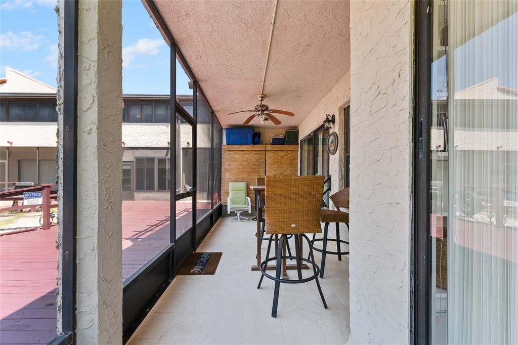 For Rent: $1,900 (1 beds, 1 baths, 755 Square Feet)