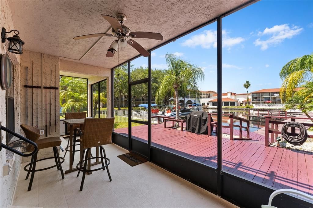 For Rent: $1,900 (1 beds, 1 baths, 755 Square Feet)