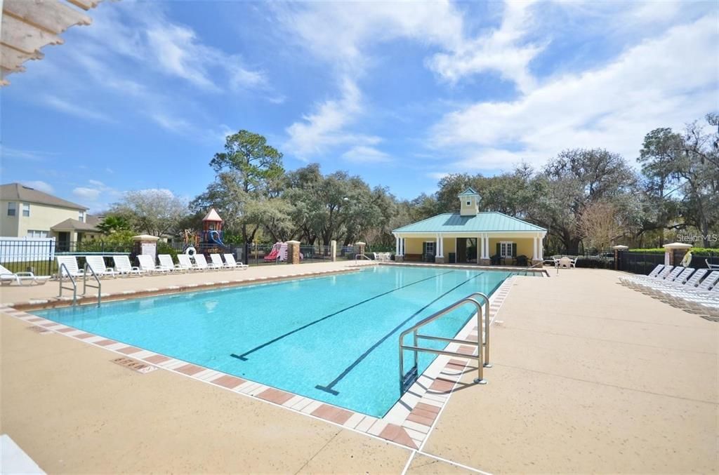 En Venta: $650,000 (5 camas, 3 baños, 3000 Pies cuadrados)