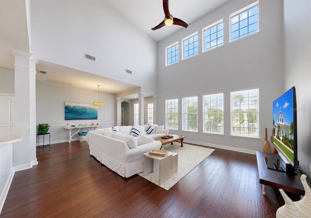 For Sale: $1,125,000 (4 beds, 3 baths, 3548 Square Feet)