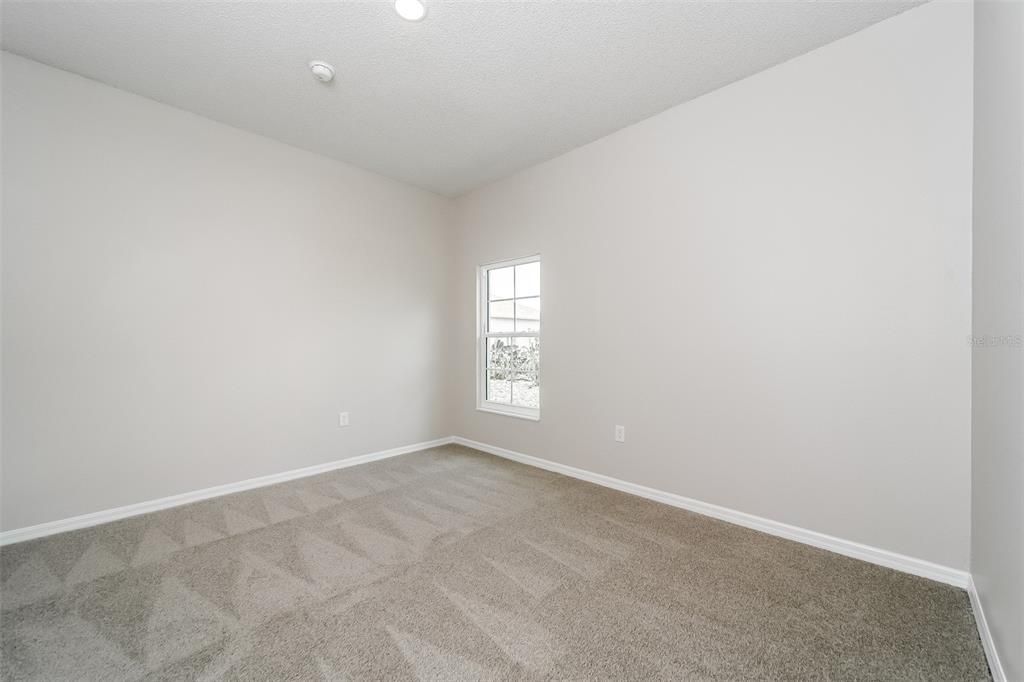 For Sale: $309,900 (3 beds, 2 baths, 1876 Square Feet)