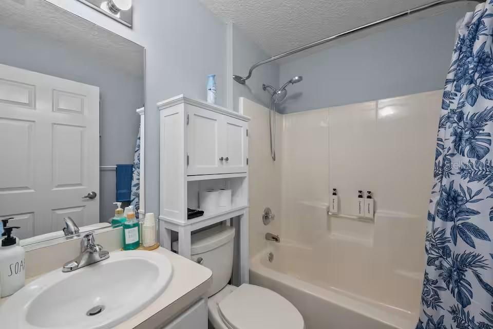 En Venta: $344,900 (3 camas, 2 baños, 1268 Pies cuadrados)