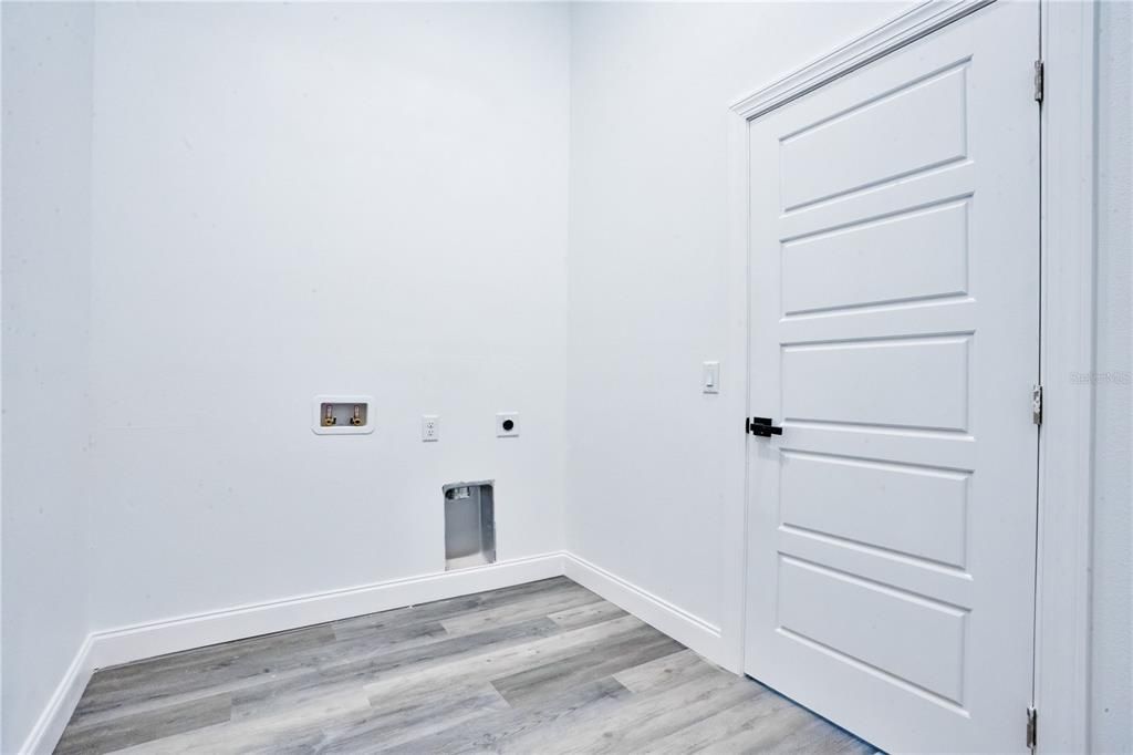 For Sale: $575,000 (4 beds, 3 baths, 3108 Square Feet)