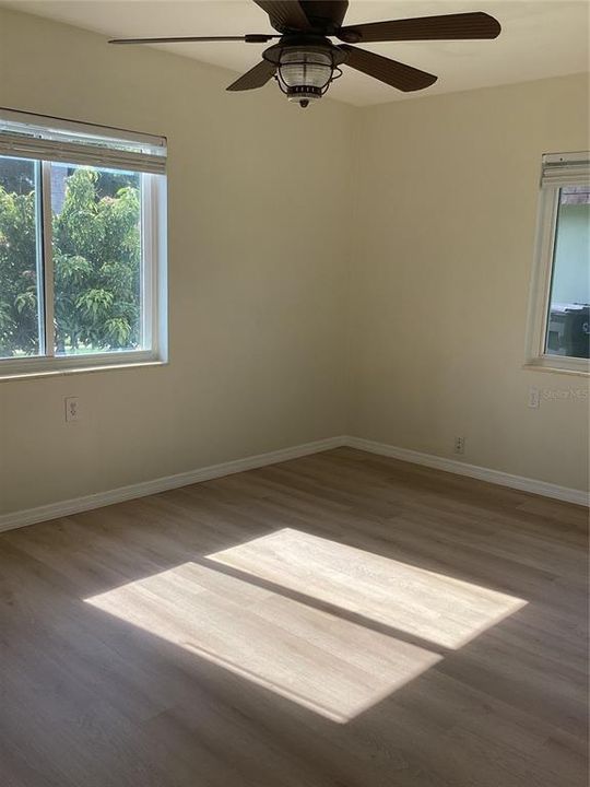 For Sale: $415,000 (3 beds, 2 baths, 1955 Square Feet)