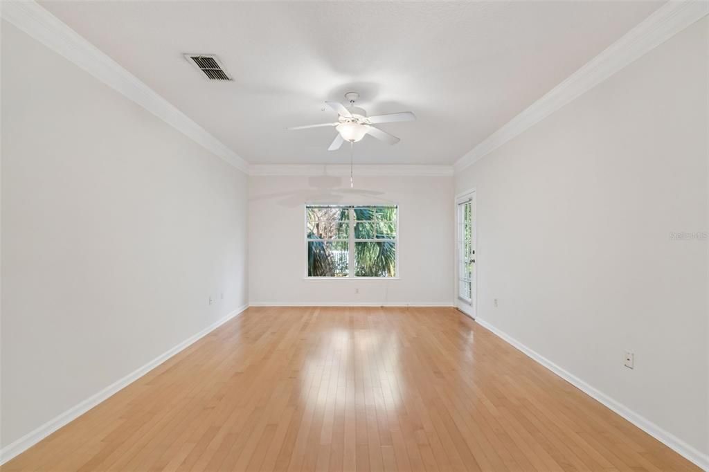 En Venta: $215,000 (1 camas, 1 baños, 772 Pies cuadrados)