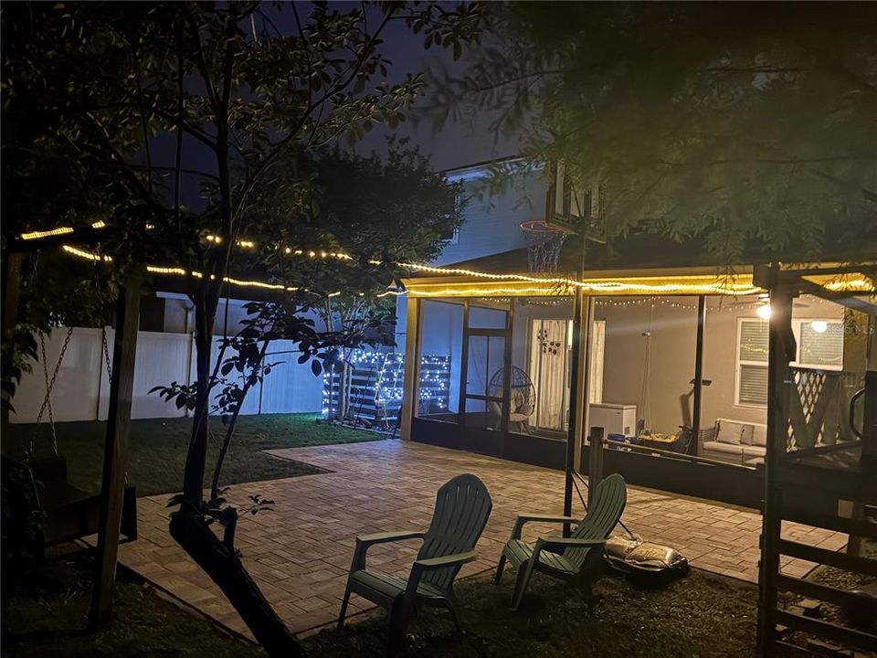 For Sale: $439,000 (4 beds, 2 baths, 2716 Square Feet)