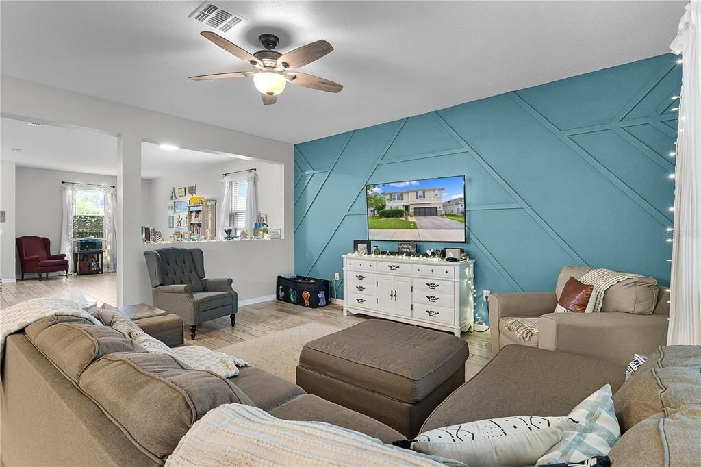 For Sale: $439,000 (4 beds, 2 baths, 2716 Square Feet)