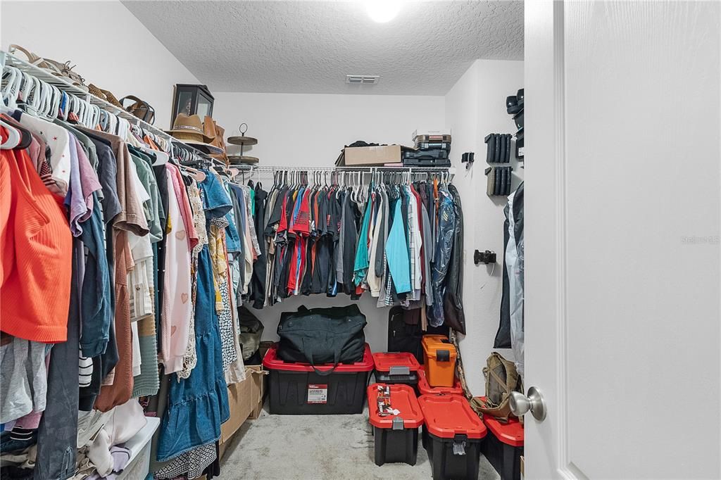 For Sale: $439,000 (4 beds, 2 baths, 2716 Square Feet)