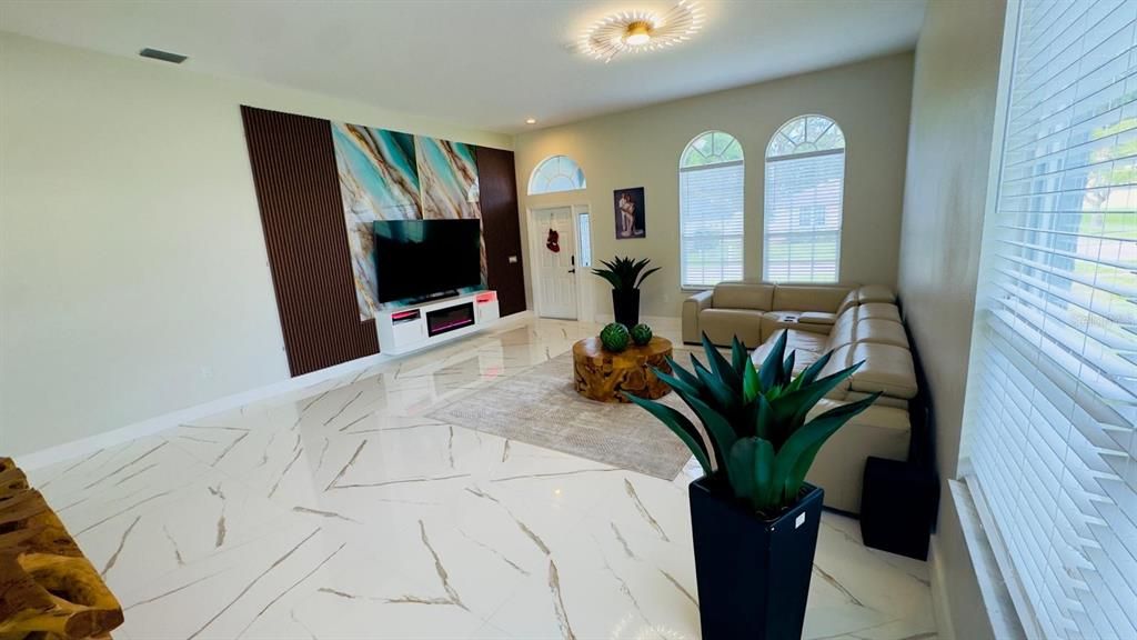 For Sale: $479,000 (4 beds, 2 baths, 2263 Square Feet)