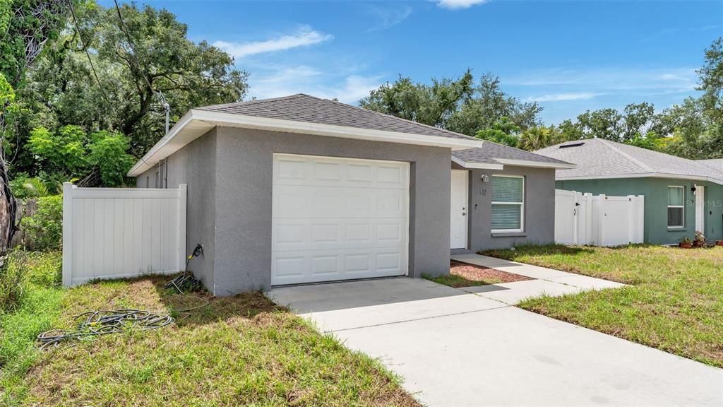 For Sale: $279,000 (3 beds, 2 baths, 1285 Square Feet)