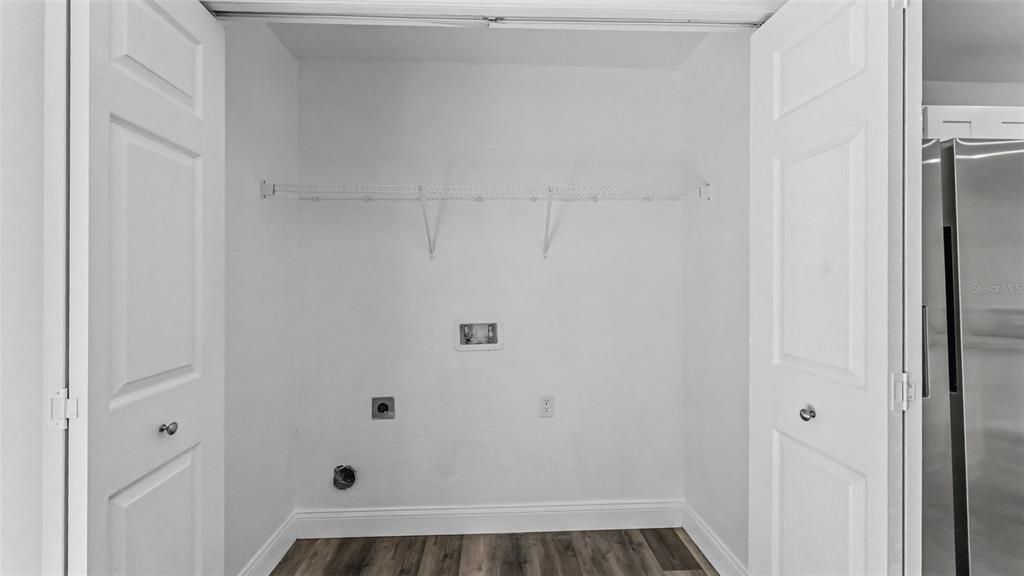 For Sale: $279,000 (3 beds, 2 baths, 1285 Square Feet)