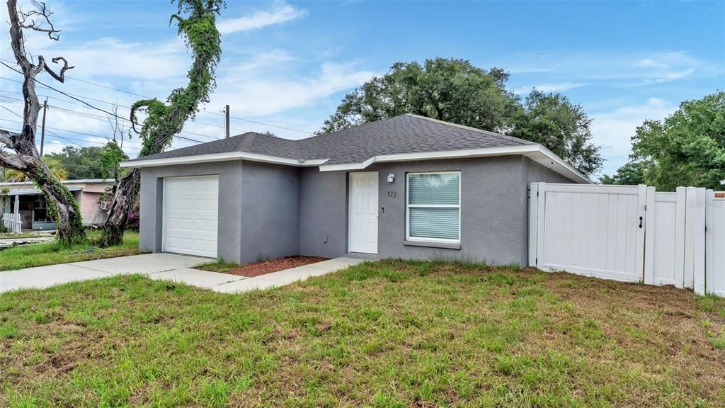 For Sale: $279,000 (3 beds, 2 baths, 1285 Square Feet)