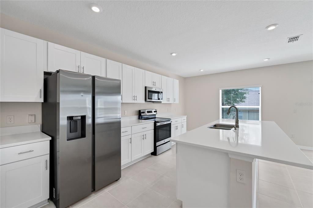 For Sale: $439,000 (4 beds, 2 baths, 2160 Square Feet)