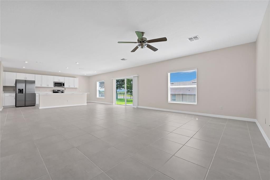 For Sale: $439,000 (4 beds, 2 baths, 2160 Square Feet)