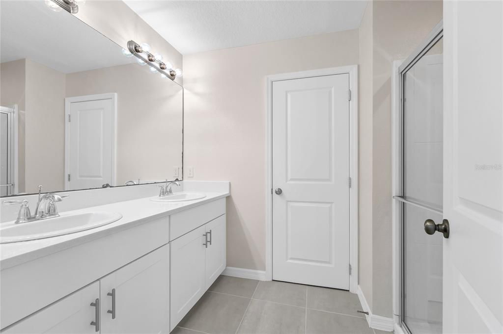 For Sale: $439,000 (4 beds, 2 baths, 2160 Square Feet)