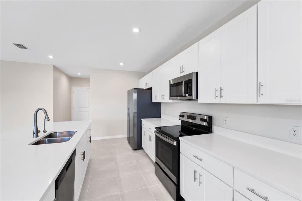 For Sale: $439,000 (4 beds, 2 baths, 2160 Square Feet)