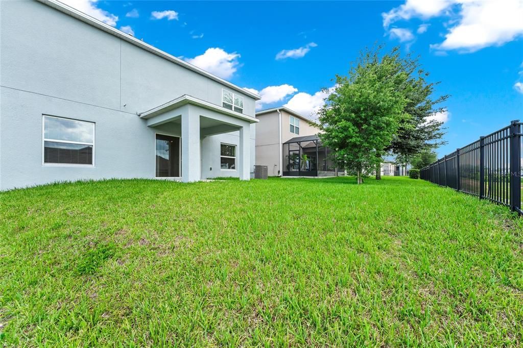 For Sale: $439,000 (4 beds, 2 baths, 2160 Square Feet)