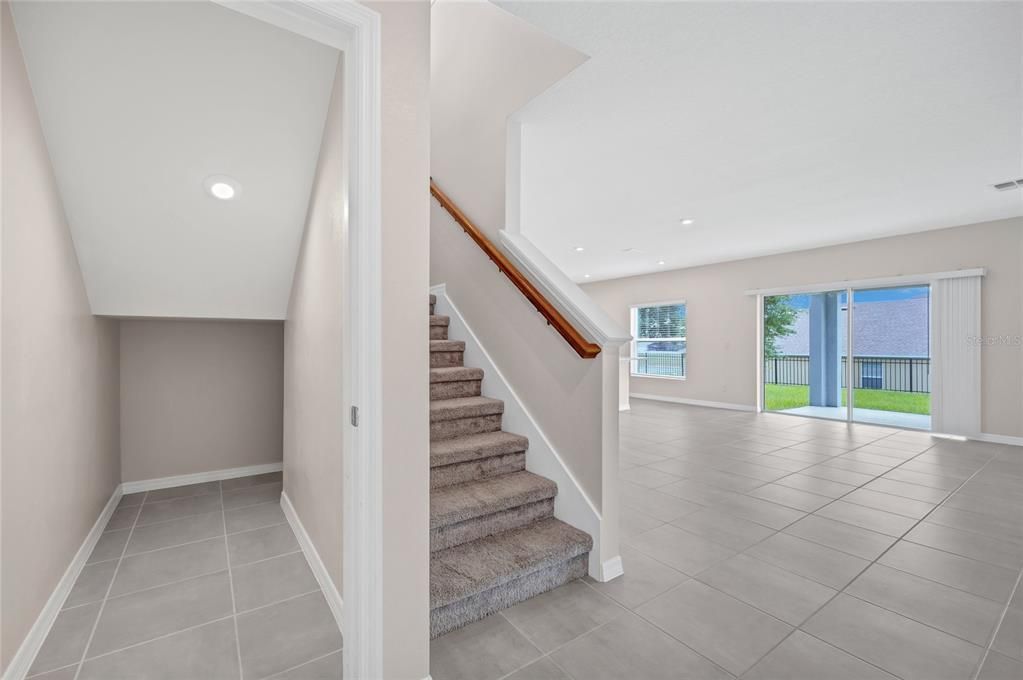 For Sale: $439,000 (4 beds, 2 baths, 2160 Square Feet)