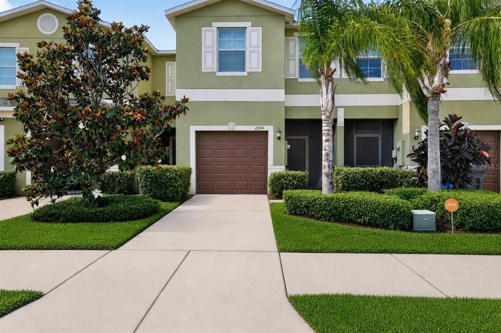 For Sale: $245,000 (3 beds, 2 baths, 1578 Square Feet)