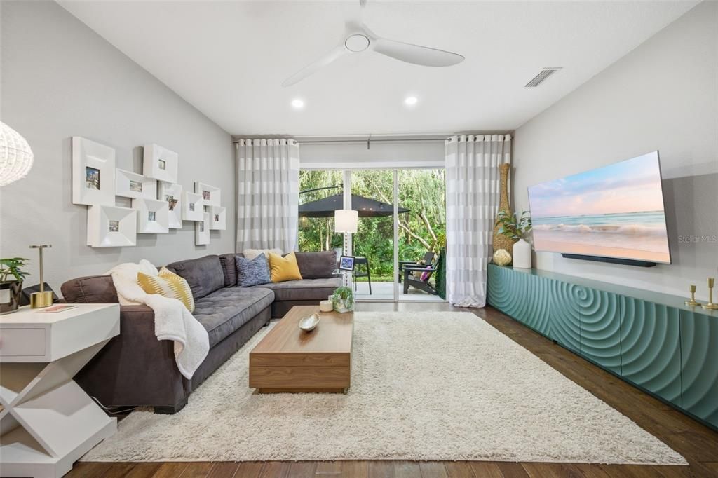 For Sale: $375,000 (2 beds, 2 baths, 1767 Square Feet)