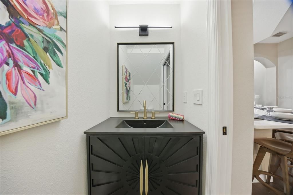 For Sale: $375,000 (2 beds, 2 baths, 1767 Square Feet)