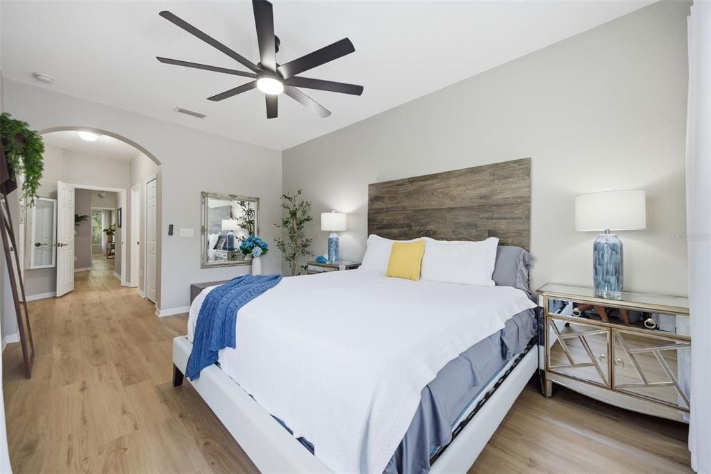 For Sale: $375,000 (2 beds, 2 baths, 1767 Square Feet)